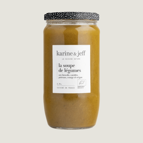 Sopa de verduras - brócoli, zanahorias, puerros, calabaza y orégano