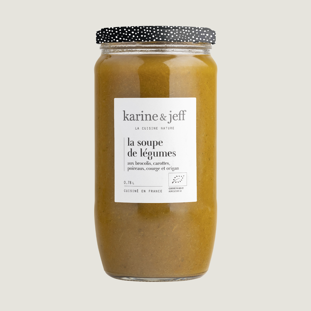 Sopa de verduras - brócoli, zanahorias, puerros, calabaza y orégano
