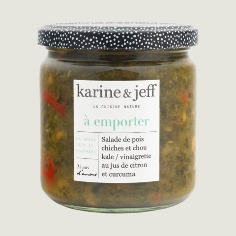 Ensalada de garbanzos y col kale / vinagreta de zumo de limón y cúrcuma