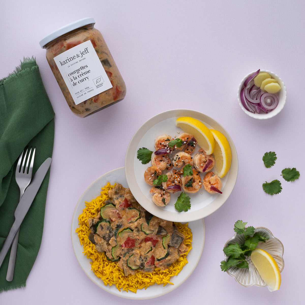 Idea de receta: calabacines a la crema de curry, gambas salteadas con cilantro y arroz al azafrán